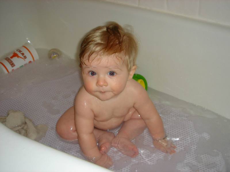 2005/09(Sept)/01(Ian)/800x600_2005-09-02 09-03-11.JPG